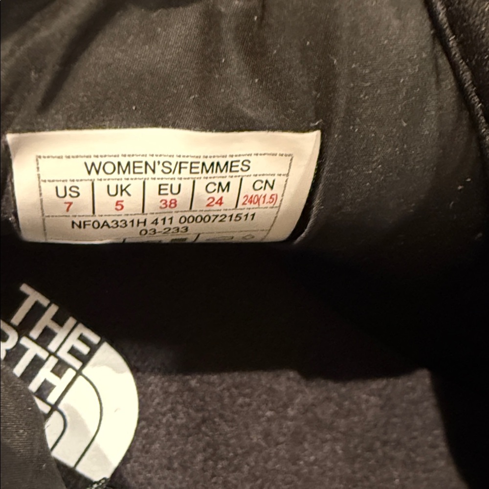 The North Face Women’s Dark Gray Quilted Boots - Picture 7 of 7